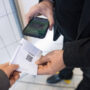 Отменили проверку QR-кодов в торговых центрах