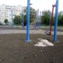 Школьный стадион в Балаково разрушается
