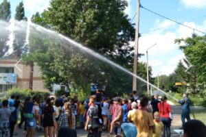 В балаковский детский лагерь приезжали пожарные