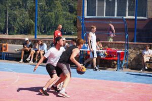 В Балакове в марафоне по стритболу приняли участие 150 человек