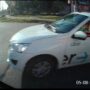 Балаковцы шокированы: местный таксист посадил за руль ребёнка