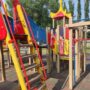 Детская площадка в 1 микрорайоне стала жертвой малолетних вандалов