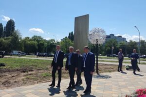 Володин напомнил Грачёву о парке Центральный