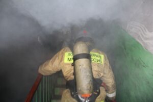 В Балакове жители пострадавшей от пожара пятиэтажки встречали Новый год без газа