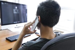 В Балакове приговора за серию мошенничеств ожидает 25-летний житель Самары