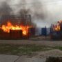 В Красном Яре сегодня полностью сгорел дом и гараж
