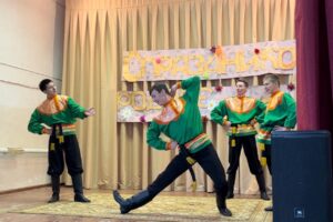 В Перекопной Луке День села отметили песнями и плясками