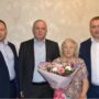 Долгожительницу из Балаково поздравили с 81-м Днем рождения