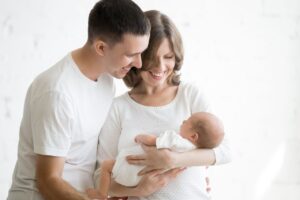 Родителям сохранят пособие по уходу за ребенком