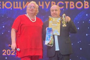 Вокалист-пенсионер из Балаково стал лауреатом Всероссийского фестиваля в Казани