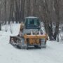 Заметенную снегом дорогу недалеко от Балаково расчистили