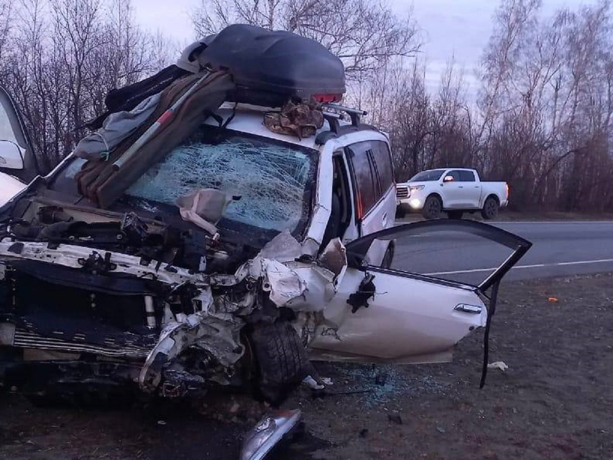 В жутком ДТП на дороге «Хвалынск - Балаково» погиб мальчик и его отец -  Балаково.Онлайн - Все новости Балаково