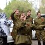 «Фронтовые бригады» устроили во дворах концерты для балаковских ветеранов