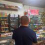 Четыре десятка бутылок с алкоголем изъяли из балаковского магазина по жалобам жителей