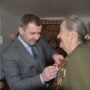 Жительница блокадного Ленинграда из Балаково вручили юбилейную медаль