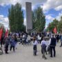 Балаковцы в День Победы пришли к Обелиску погибшим