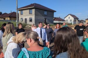 Многодетные семьи Балаково пожаловались на дороги и отсутствие общественного транспорта
