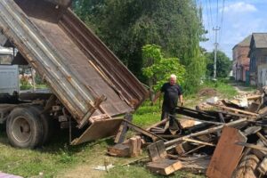 Свалил и забыл. В Балаково свалку строительного мусора «организовал» сотрудник предприятия