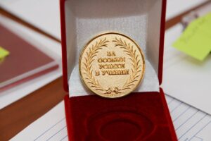 1 500 выпускников школ региона стали медалистами