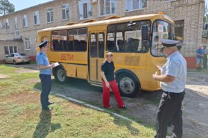 Прокуратура проверила школьные автобусы перед началом учебы в Балаково