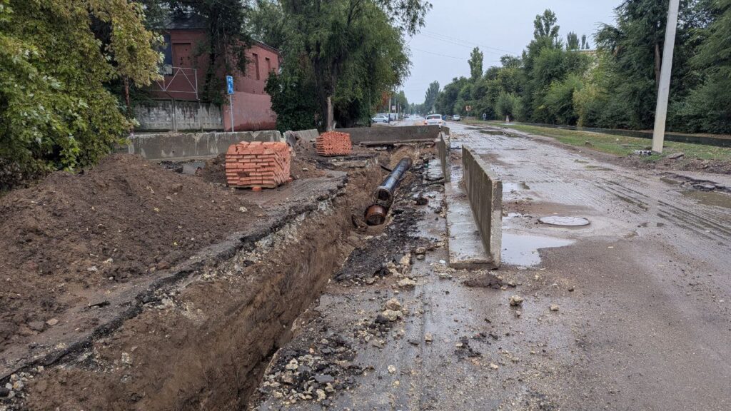 Ремонт водопровода на Чапаева