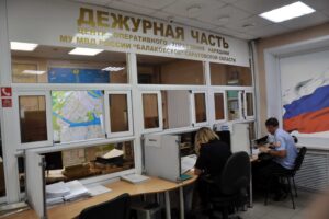 Балаковские общественники с первого раза дозвонились до дежурной части полиции