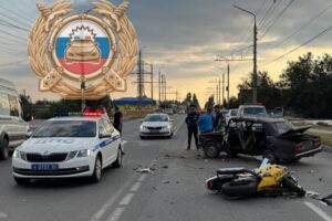 В Балаково на перекрестке погиб водитель мотоцикла
