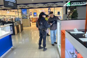 Полиция в Балаково учила горожан противостоять мошенникам