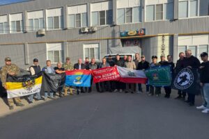 Балаковские активисты отправили гуманитарный груз для бойцов на передовой