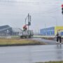 В Балаково у ЦКР устанавливают светофор и новую остановку