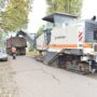 Старый асфальт сняли на дублере улицы 30 лет Победы в Балаково