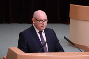 За хаотичную расклейку объявлений будут штрафовать