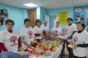 Участникам СВО отправили шерстяные носки, варежки и письма