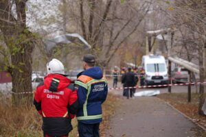 Атаки БПЛА повреждены дома, есть пострадавшая