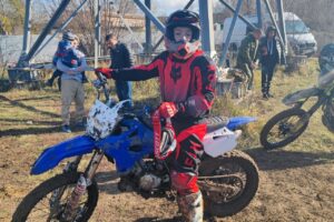 Юные гонщики из Балаково готовятся к ледовым мотокроссам
