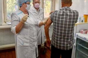 За день от гриппа в Балаково привились более 400 человек