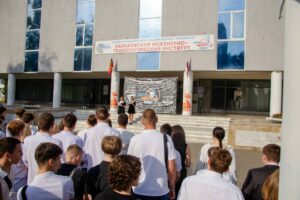 День знаний. В балаковском институте — рекордное число первокурсников ВИДЕО