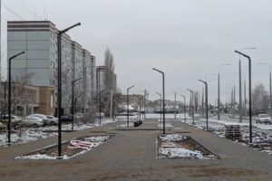 Балаковский сквер преображается: плитку уложат до конца недели