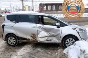 Автоледи за рулем иномарки в Балаково попала в ДТП