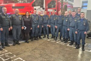 О ПДД госавтоинспекторы напомнили пожарным водителям Балаково