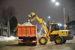 К расчистке дорог в районах подключат тяжелую технику областного спасотряда