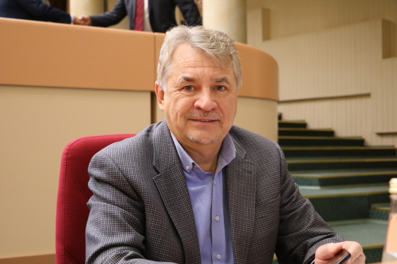 Юбилей отмечает глава областного Союза журналистов Дмитрий Петров