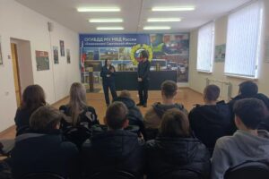 Балаковским школьникам напомнили о цене ошибки на дороге