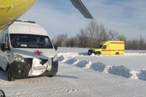 После смертельного ДТП под Балаково, подростков отправили на вертолете в Саратов