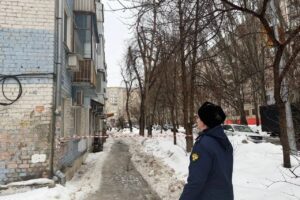 Управляющие компании в Балаково поплатились за нечищеные дворы и сосульки