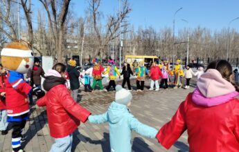 ВИДЕО.  Каток от «ФосАгро» завершил сезон работы