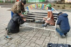 На сказочной аллее в Балаково появился новый герой