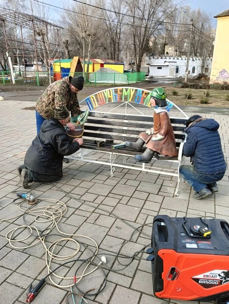 На сказочной аллее в Балаково появился новый герой