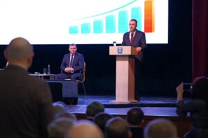 Губернатор поручил разработать новую программу озеленения Балаково