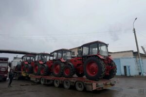 Балаковские дороги будут убирать четыре новых трактора